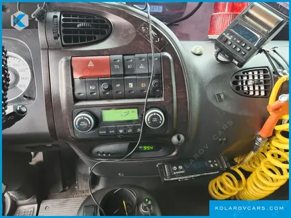 HYUNDAI MEGA TRUCK GOLD