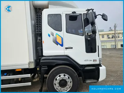 TATA DAEWOO NOBUS MID-SIZE TRUCK ROYAL