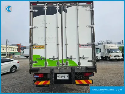 TATA DAEWOO NOBUS MID-SIZE TRUCK ROYAL