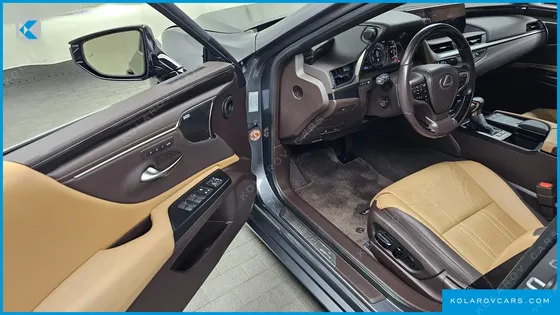 LEXUS ES EXECUTIVE