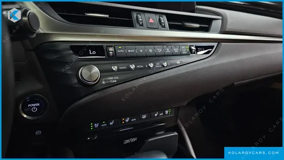 LEXUS ES EXECUTIVE