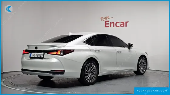 LEXUS ES LUXURY PLUS