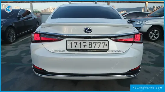 LEXUS ES LIMITED