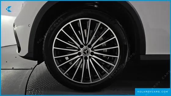 MERCEDES GLC-CLASS GLC300 4MATIC AMG LINE