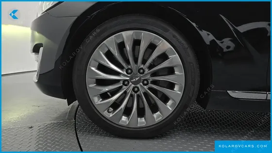 GENESIS EQ900 3.8 GDI AWD