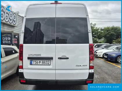 HYUNDAI SOLATI 15-SEATER