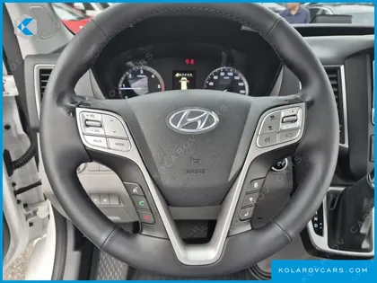 HYUNDAI SOLATI 15-SEATER