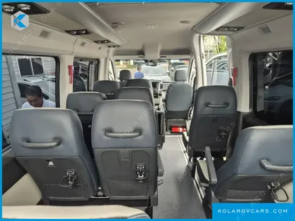 HYUNDAI SOLATI 15-SEATER