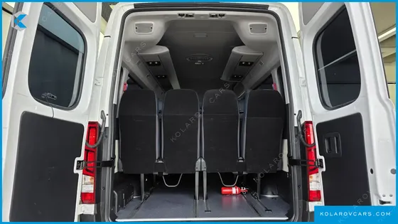 HYUNDAI SOLATI 15-SEATER