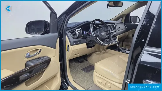 KIA CARNIVAL 9-SEATER NOBLESSE SPECIAL