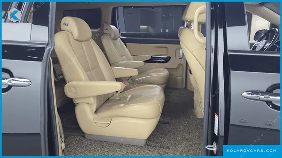 KIA CARNIVAL 9-SEATER NOBLESSE SPECIAL