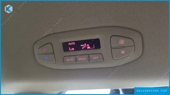 KIA CARNIVAL 9-SEATER NOBLESSE SPECIAL