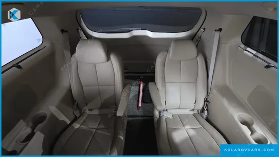 KIA CARNIVAL 9-SEATER NOBLESSE SPECIAL