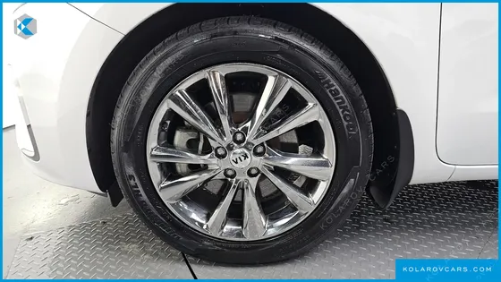 KIA CARNIVAL 9-SEATER NOBLESSE SPECIAL