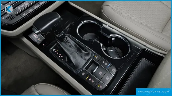 KIA CARNIVAL 9-SEATER NOBLESSE SPECIAL