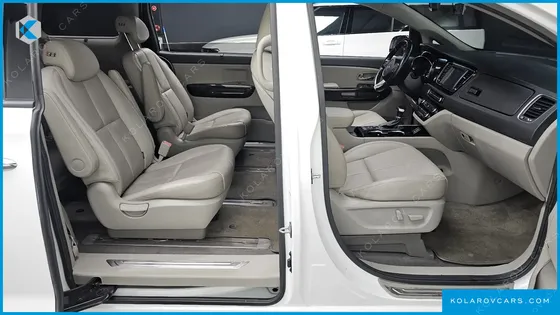 KIA CARNIVAL 9-SEATER NOBLESSE SPECIAL