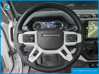 LAND ROVER DEFENDER 110 D300 HSE