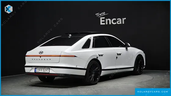 HYUNDAI GRANDEUR CALLIGRAPHY