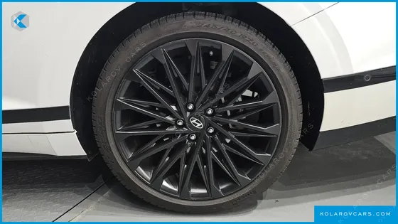 HYUNDAI GRANDEUR CALLIGRAPHY