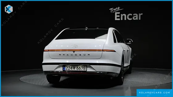HYUNDAI GRANDEUR CALLIGRAPHY