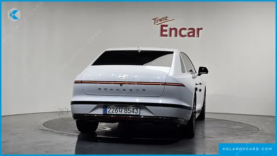 HYUNDAI GRANDEUR CALLIGRAPHY