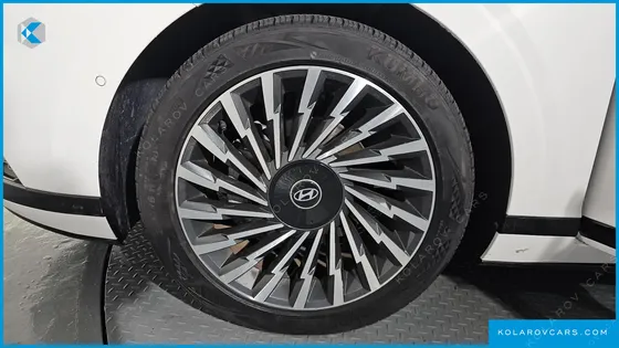 HYUNDAI GRANDEUR CALLIGRAPHY