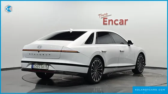 HYUNDAI GRANDEUR CALLIGRAPHY