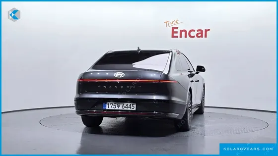 HYUNDAI GRANDEUR CALLIGRAPHY