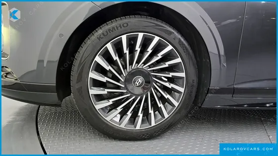 HYUNDAI GRANDEUR CALLIGRAPHY