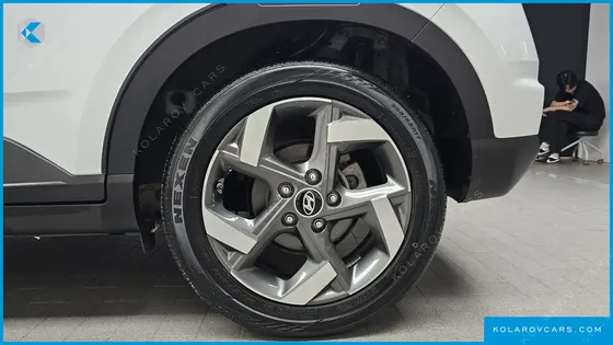 HYUNDAI VENUE 1.6 MODERN PLUS