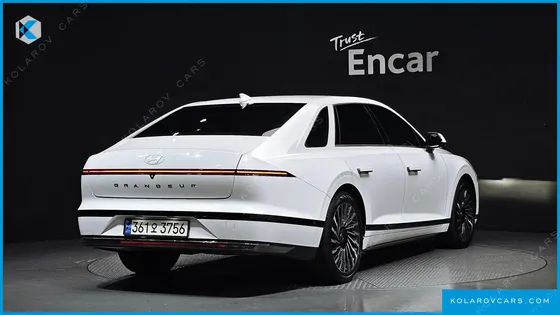 HYUNDAI GRANDEUR CALLIGRAPHY