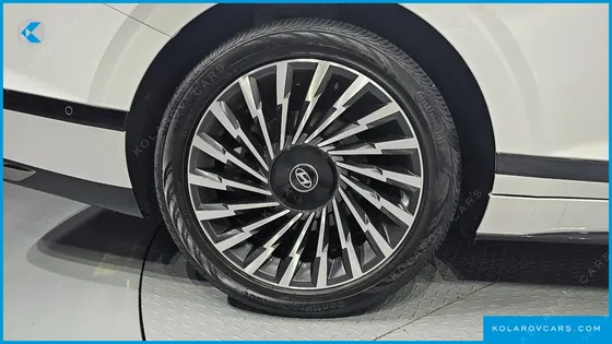 HYUNDAI GRANDEUR CALLIGRAPHY