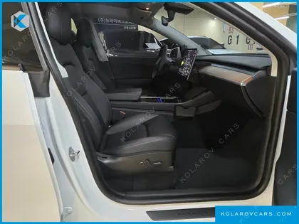 TESLA MODEL Y LONG RANGE AWD