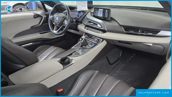 BMW I8 COUPE