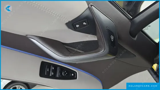BMW I8 COUPE