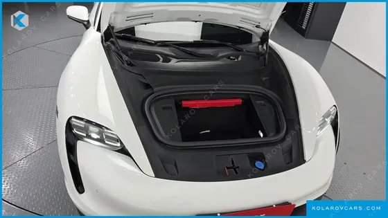 PORSCHE TAYCAN BASE