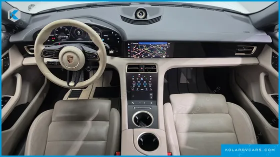 PORSCHE TAYCAN BASE