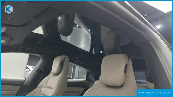 PORSCHE TAYCAN BASE