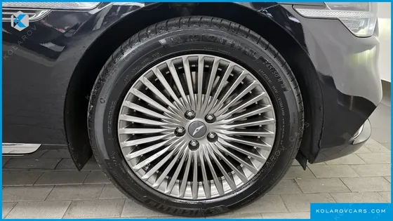 GENESIS G90 3.3 T AWD