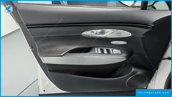 GENESIS GV70 2.5T GASOLINE 2WD