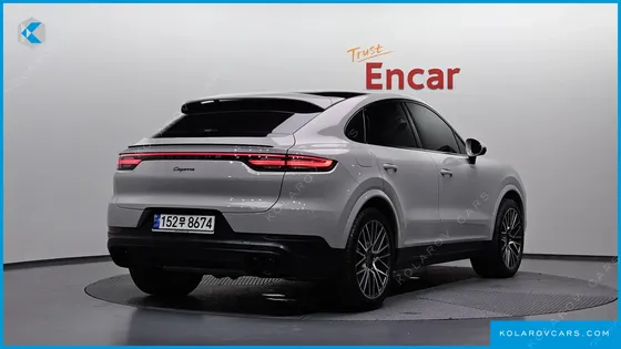 PORSCHE CAYENNE 3.0 COUPE PLATINUM EDITION