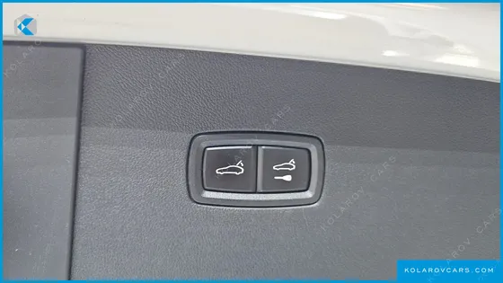 PORSCHE CAYENNE 3.0 COUPE PLATINUM EDITION