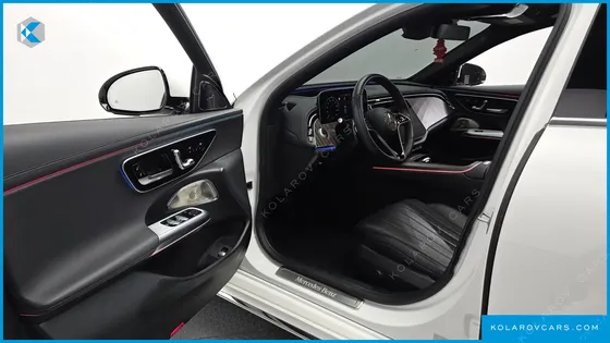 MERCEDES E-CLASS E300 4MATIC EXCLUSIVE