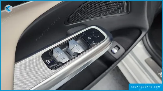 MERCEDES E-CLASS E200 AVANTGARDE