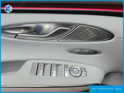 GENESIS GV70 2.5T GASOLINE 2WD