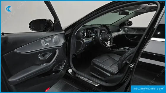 MERCEDES E-CLASS E300 AMG LINE