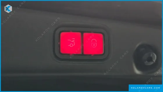 MERCEDES E-CLASS E300 AMG LINE