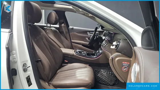 MERCEDES E-CLASS E300 4MATIC EXCLUSIVE