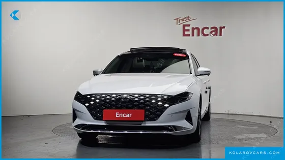 HYUNDAI GRANDEUR LE BLANC