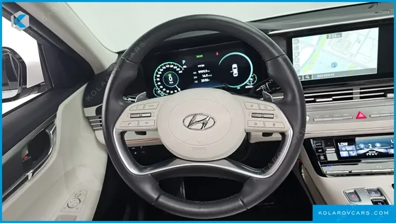 HYUNDAI GRANDEUR LE BLANC